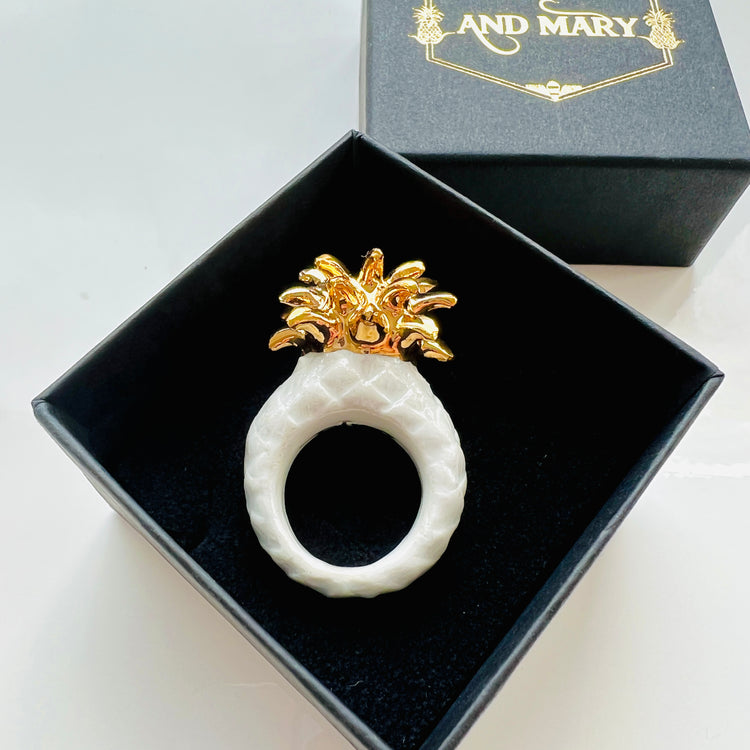 And Mary White & Gold Pineapple Ring